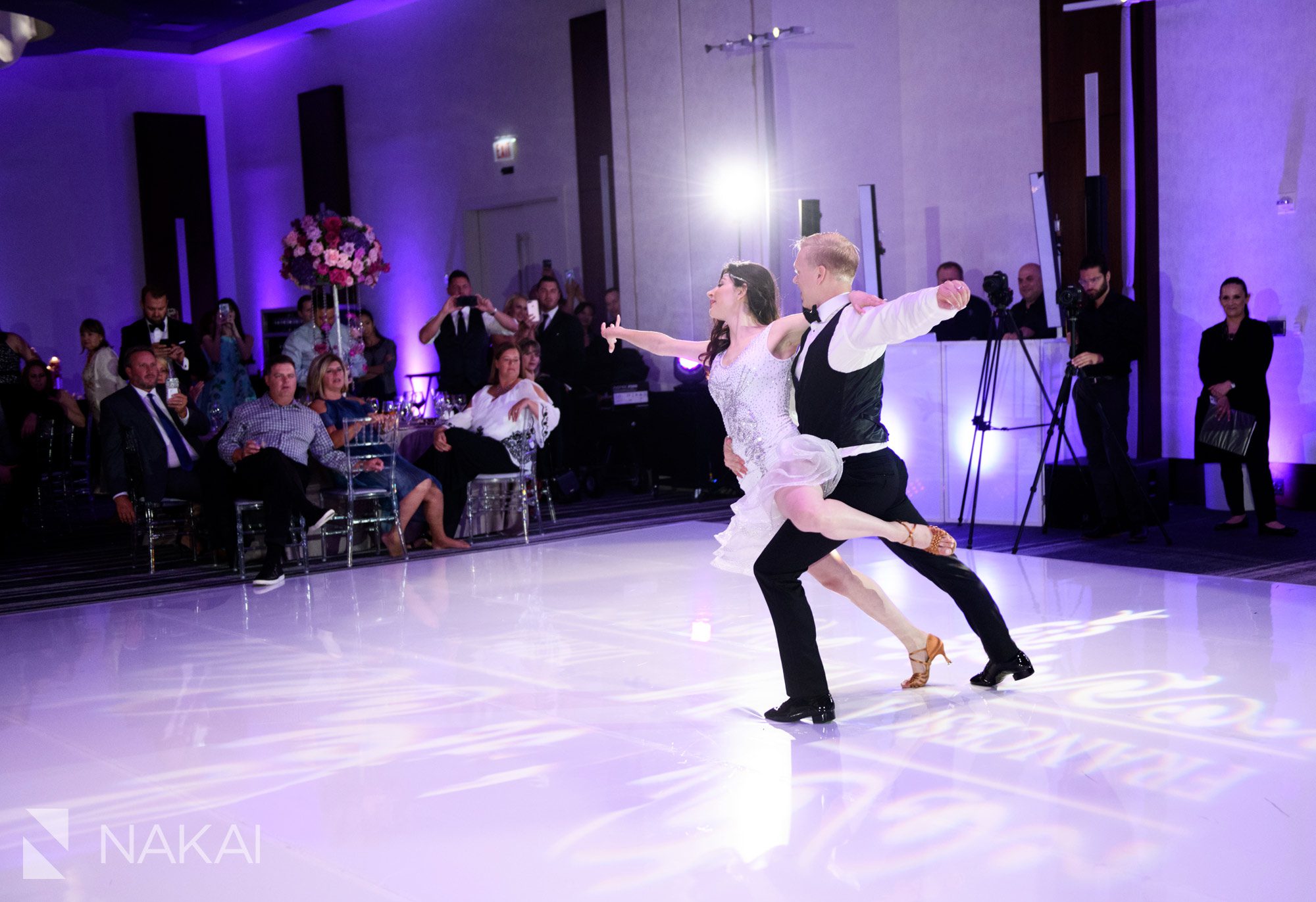 chicago loews o'hare wedding photos reception first dance