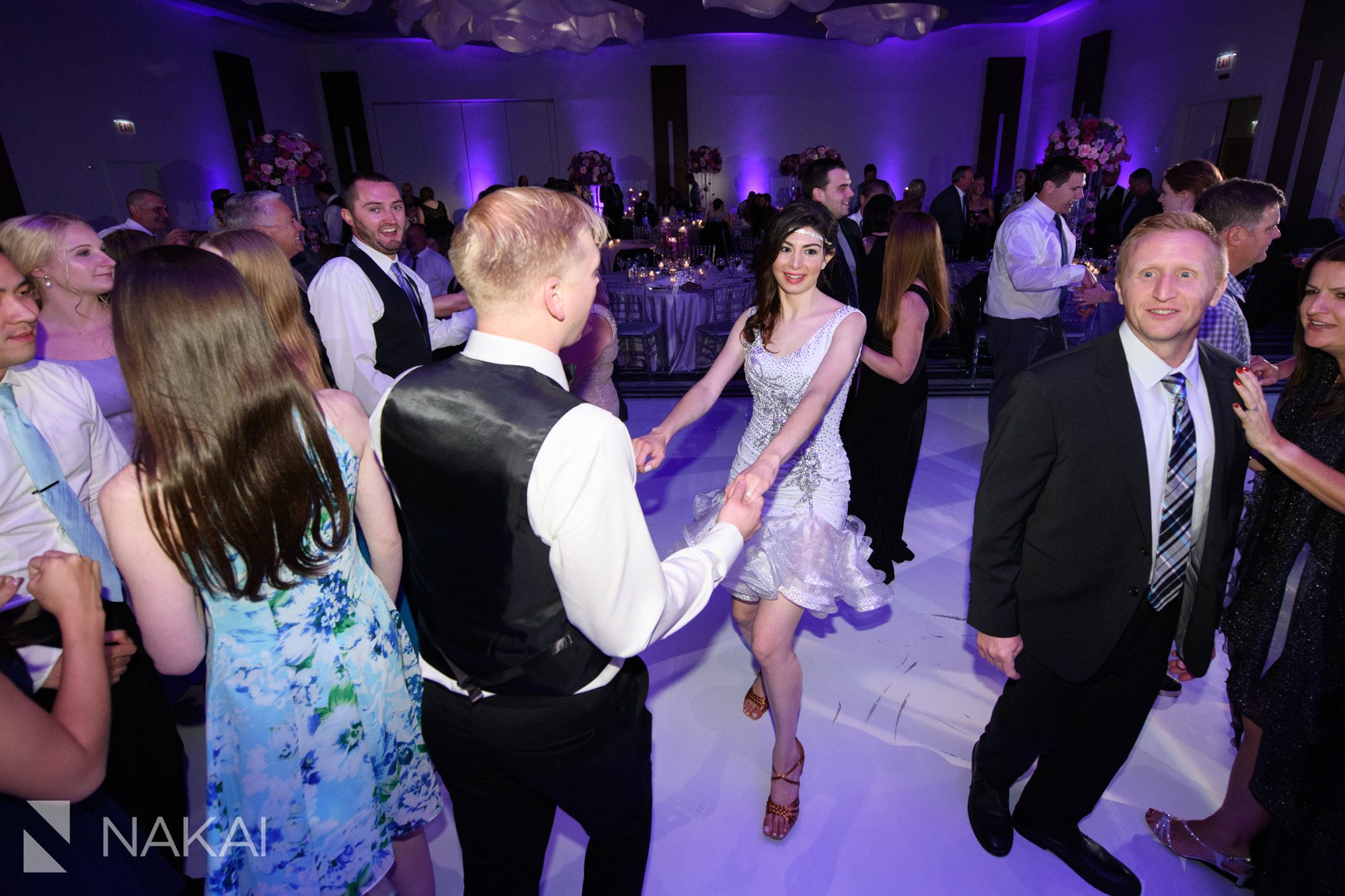 chicago loews o'hare wedding pictures reception dancing