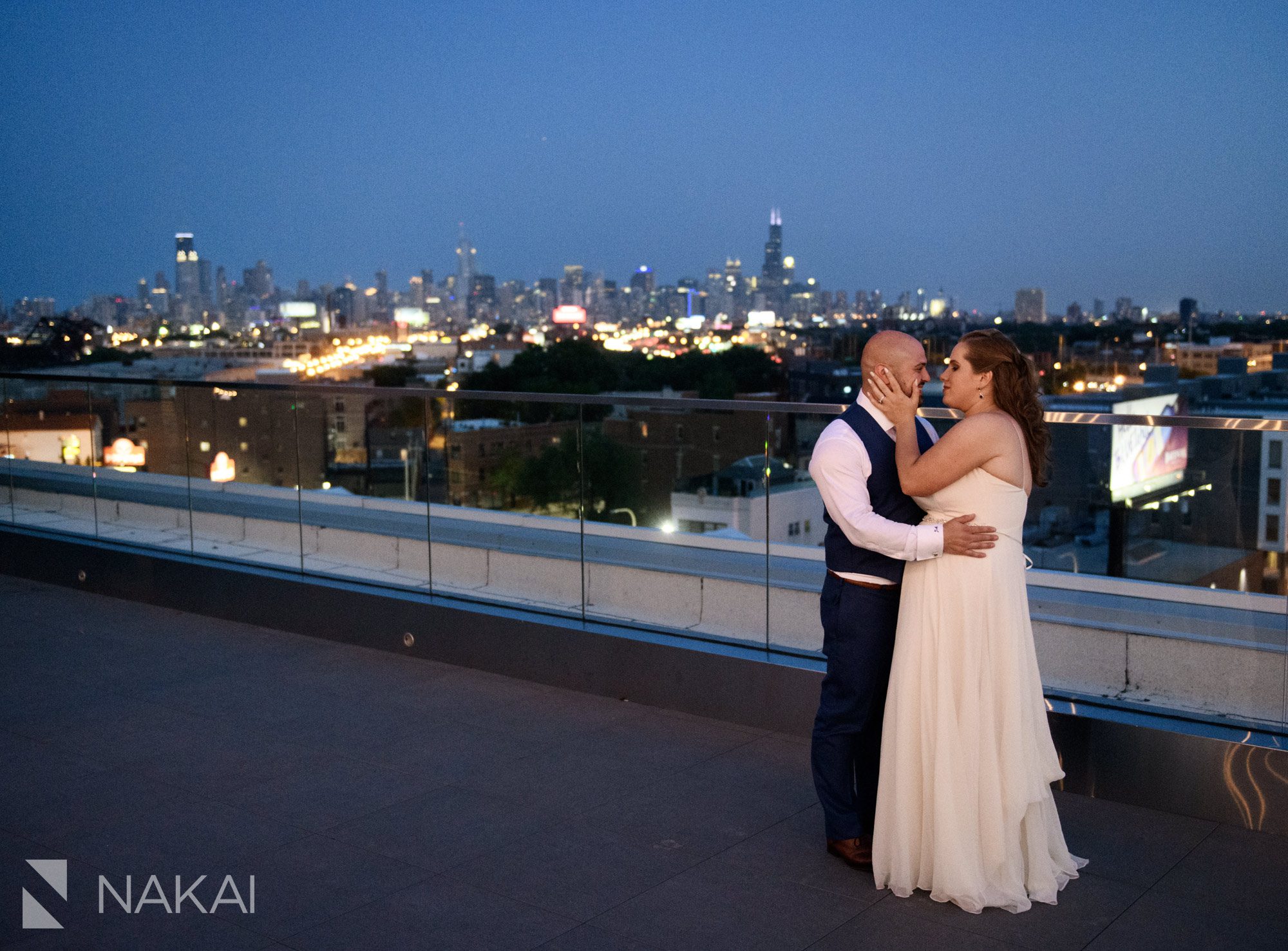 the hotel at midtown Chicago wedding photographer reception