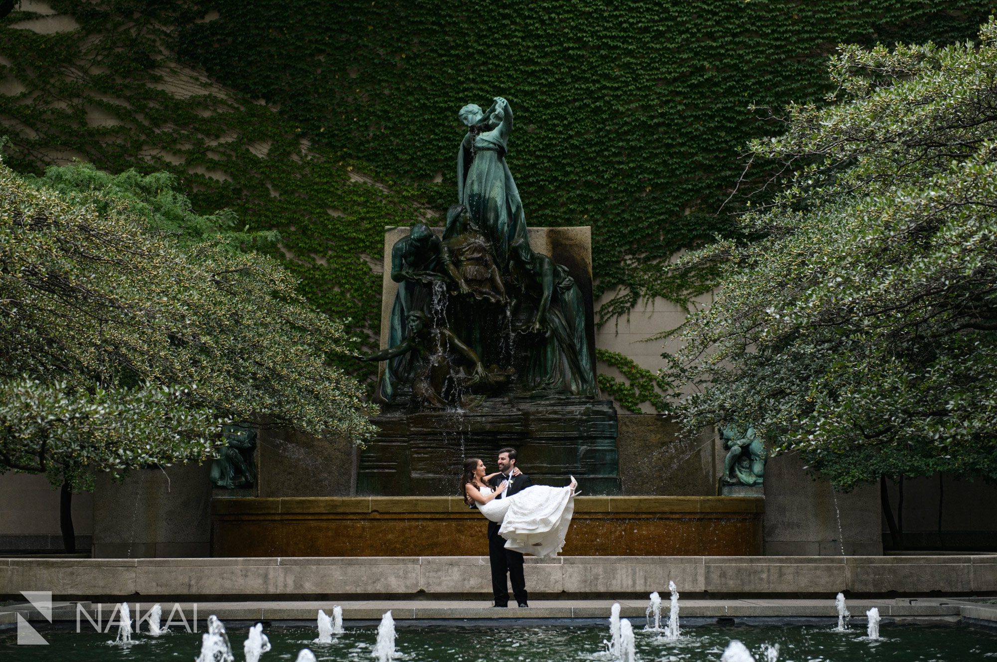 Chicago wedding photographer art institute bride groom