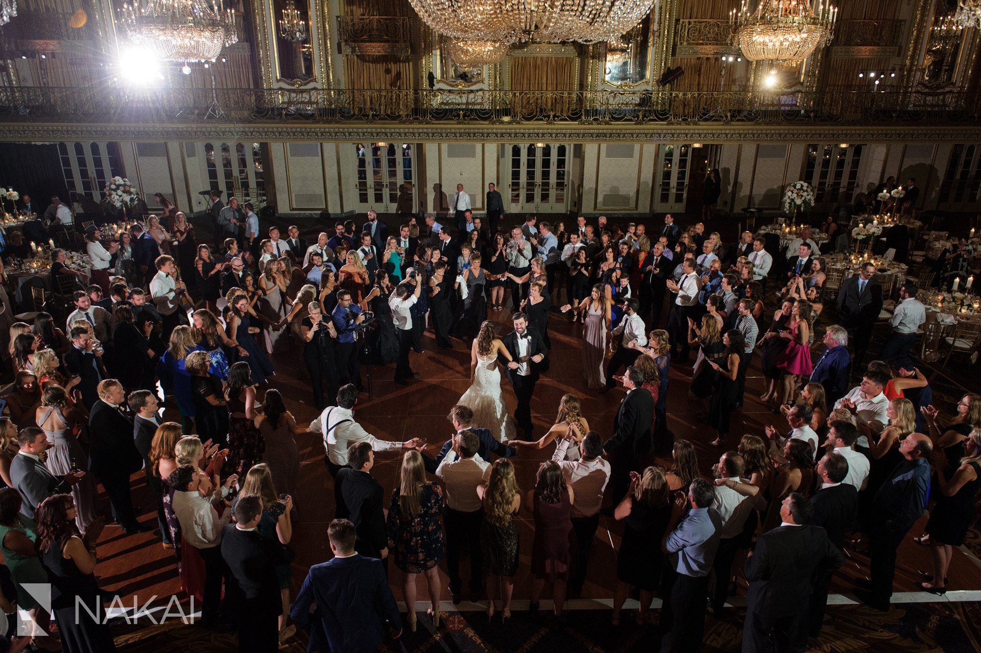 hilton Chicago wedding photography dancing