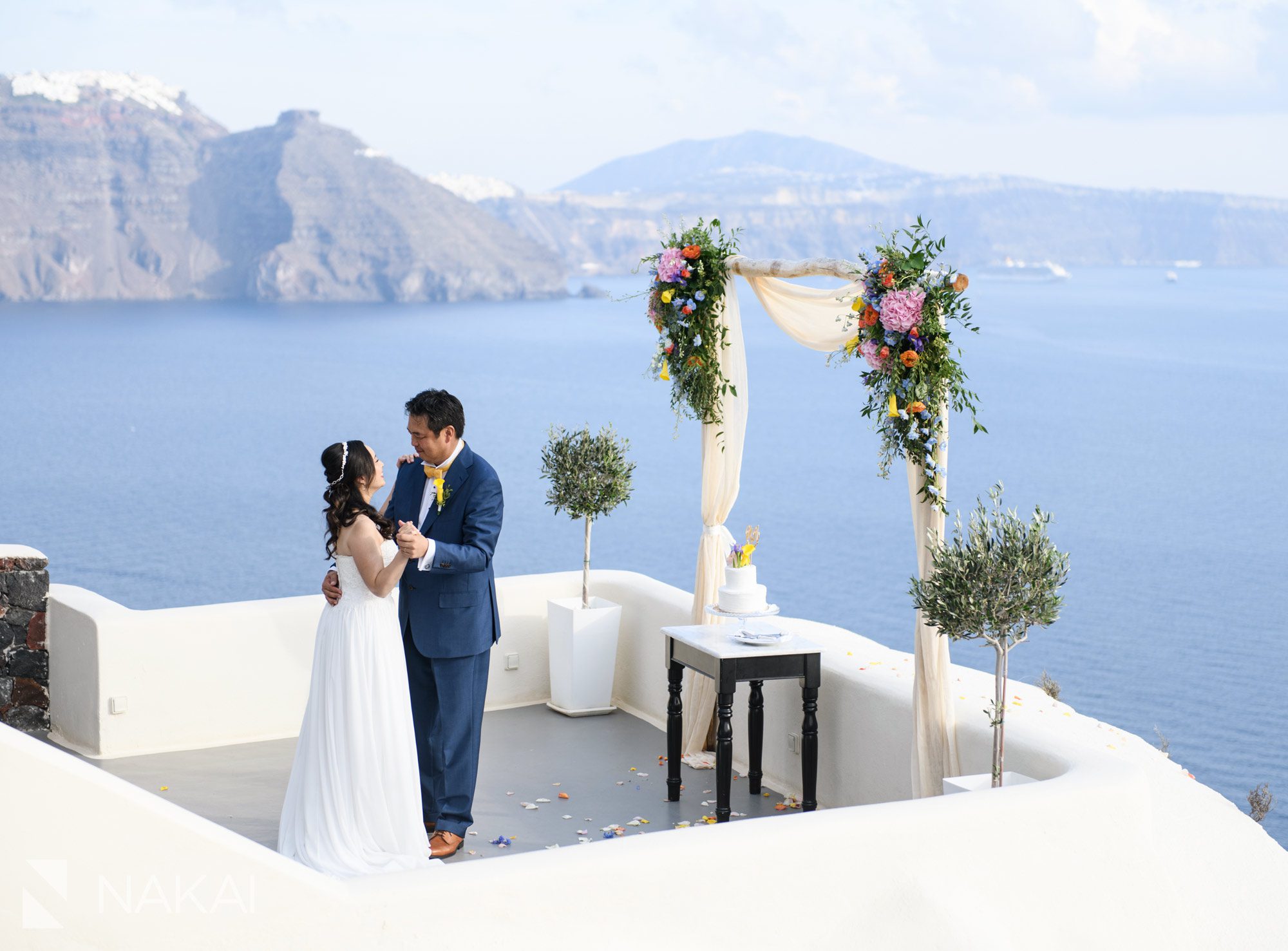 Santorini oia wedding photos destination asian couple