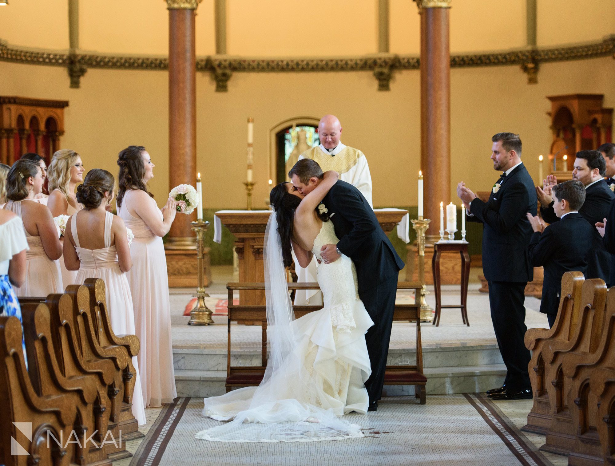 Chicago catholic wedding photographer ceremony