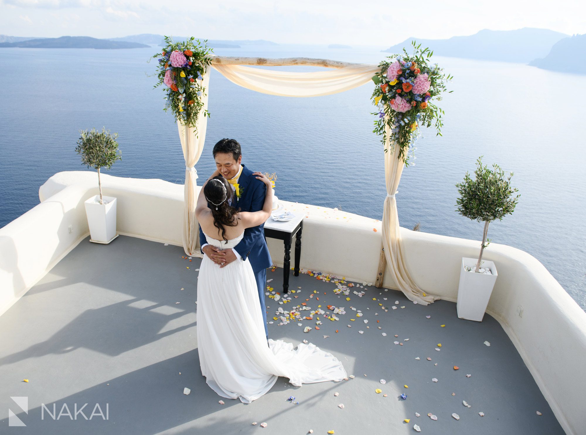 Santorini wedding photos oia Greece bride groom