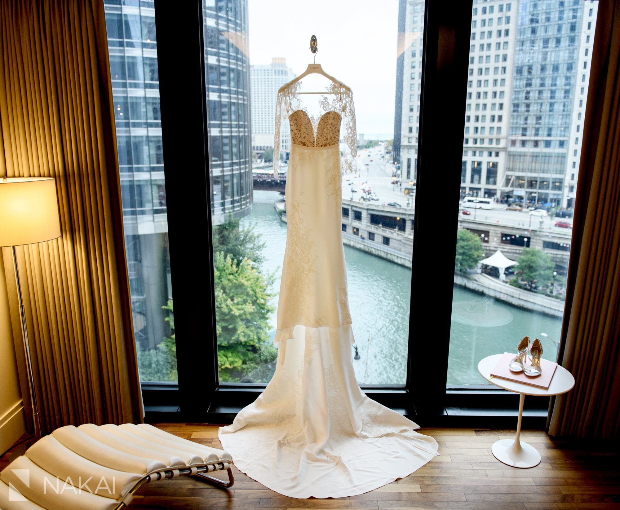 best Chicago wedding pictures Langham details getting ready