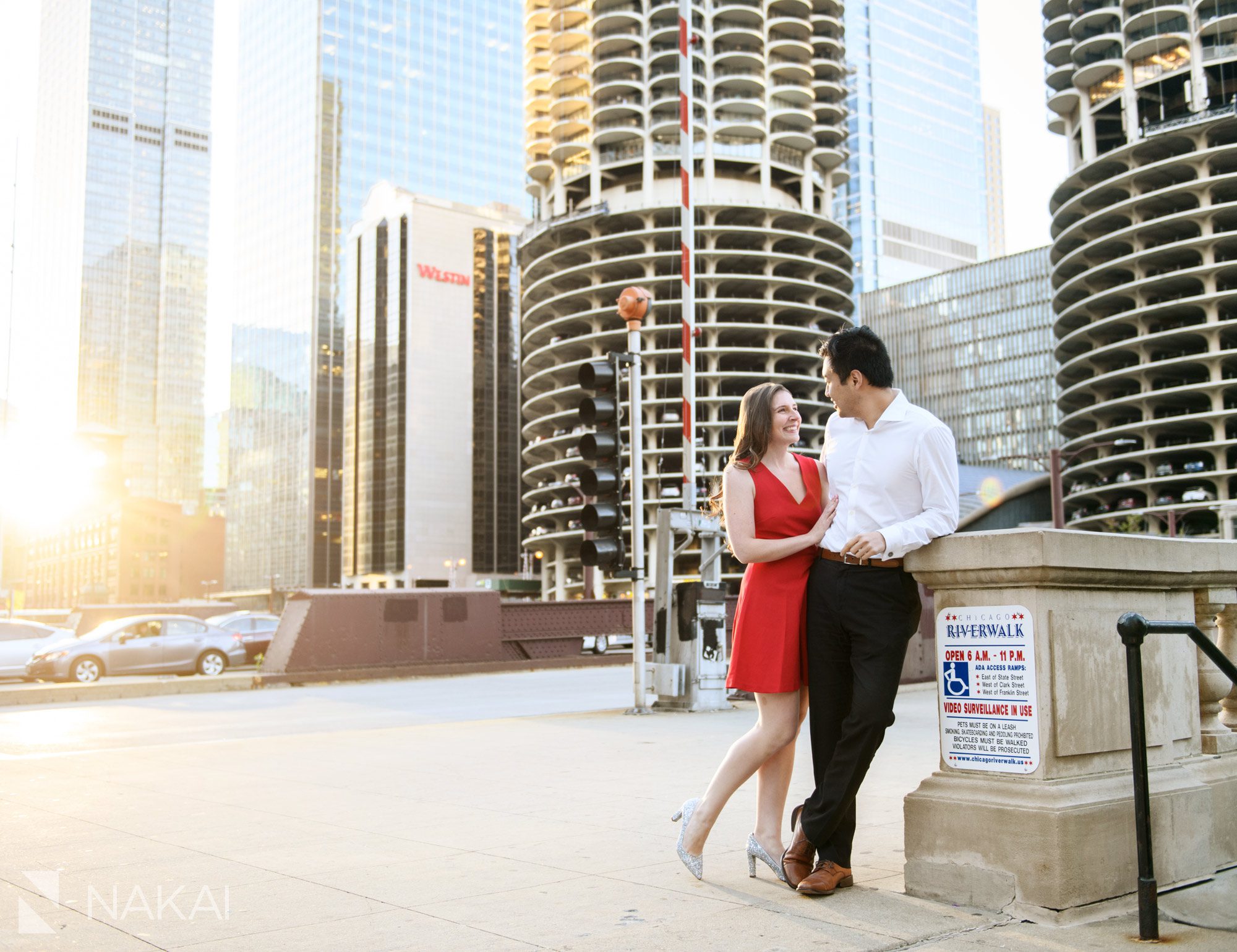 Chicago photography engagement session riverwalk