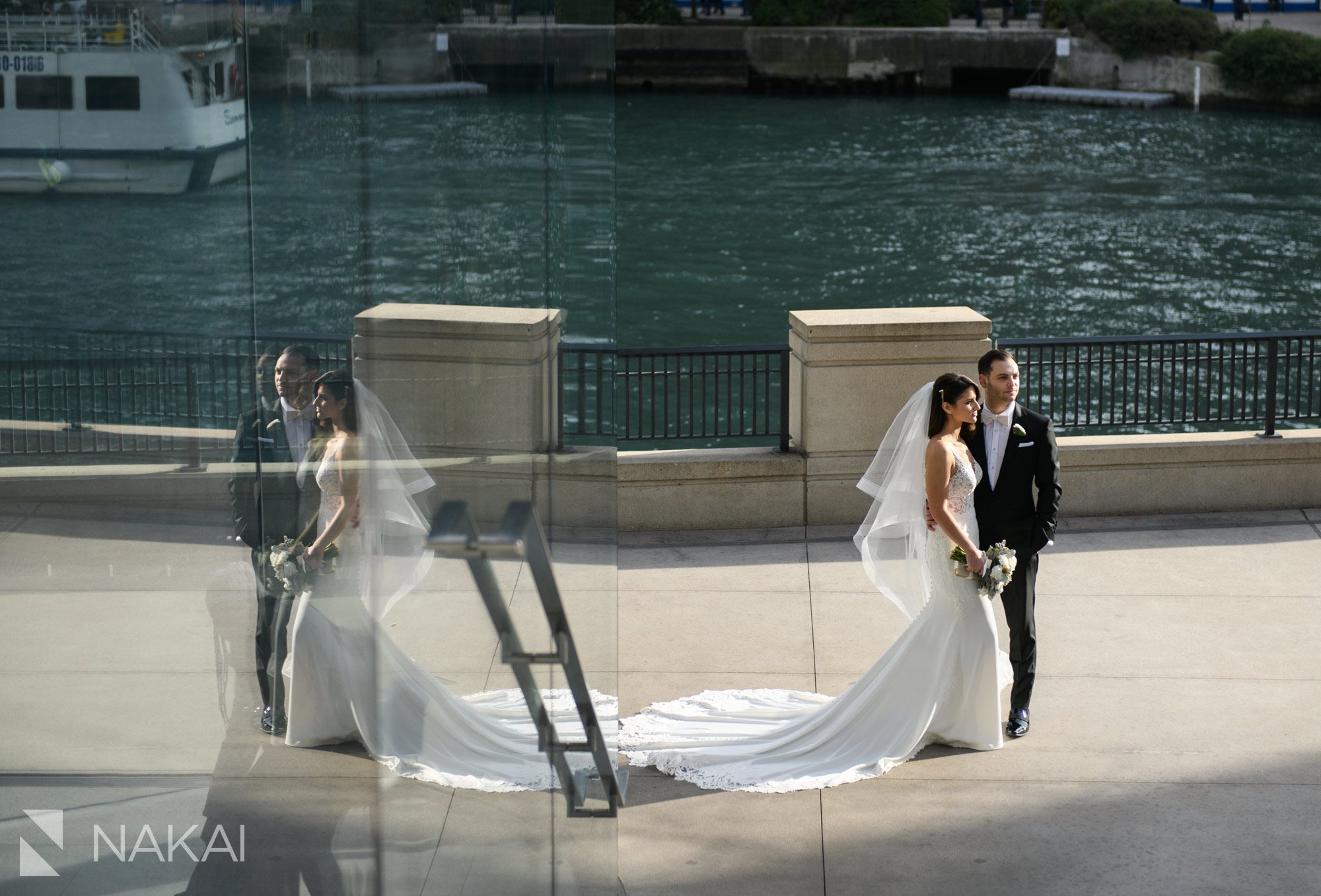 chicago intercontinental wedding photographer magnificent mile bride groom