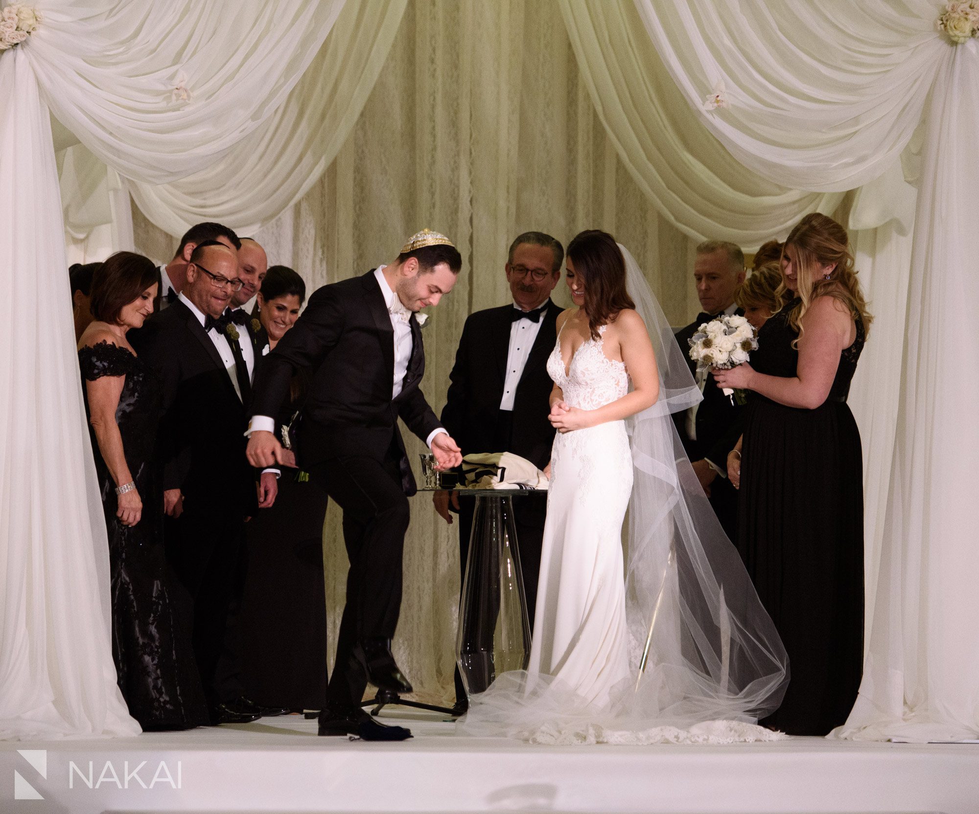 intercontinental magnificent mile wedding pictures grand ballroom chicago