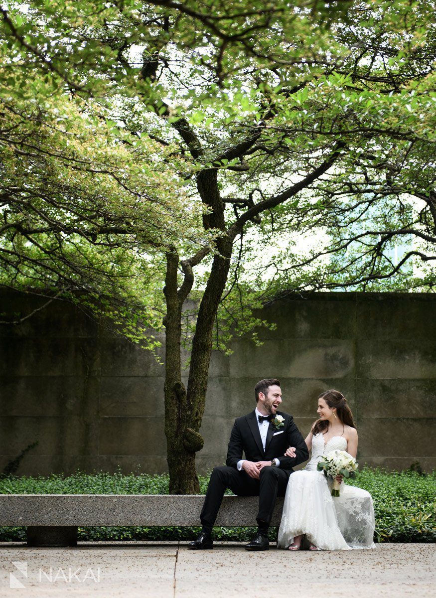 art institute chicago garden wedding picture bride groom laughing