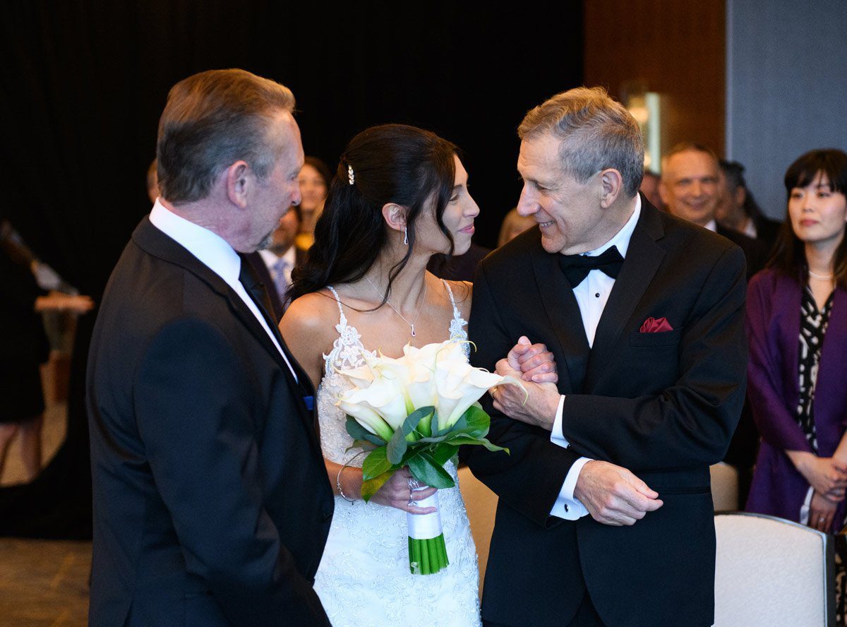 ritz Carlton Chicago wedding photo lakeside ceremony bride