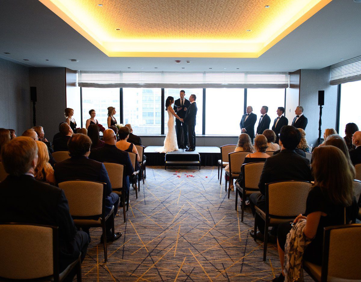 ritz Carlton Chicago wedding picture lakeside ceremony bride