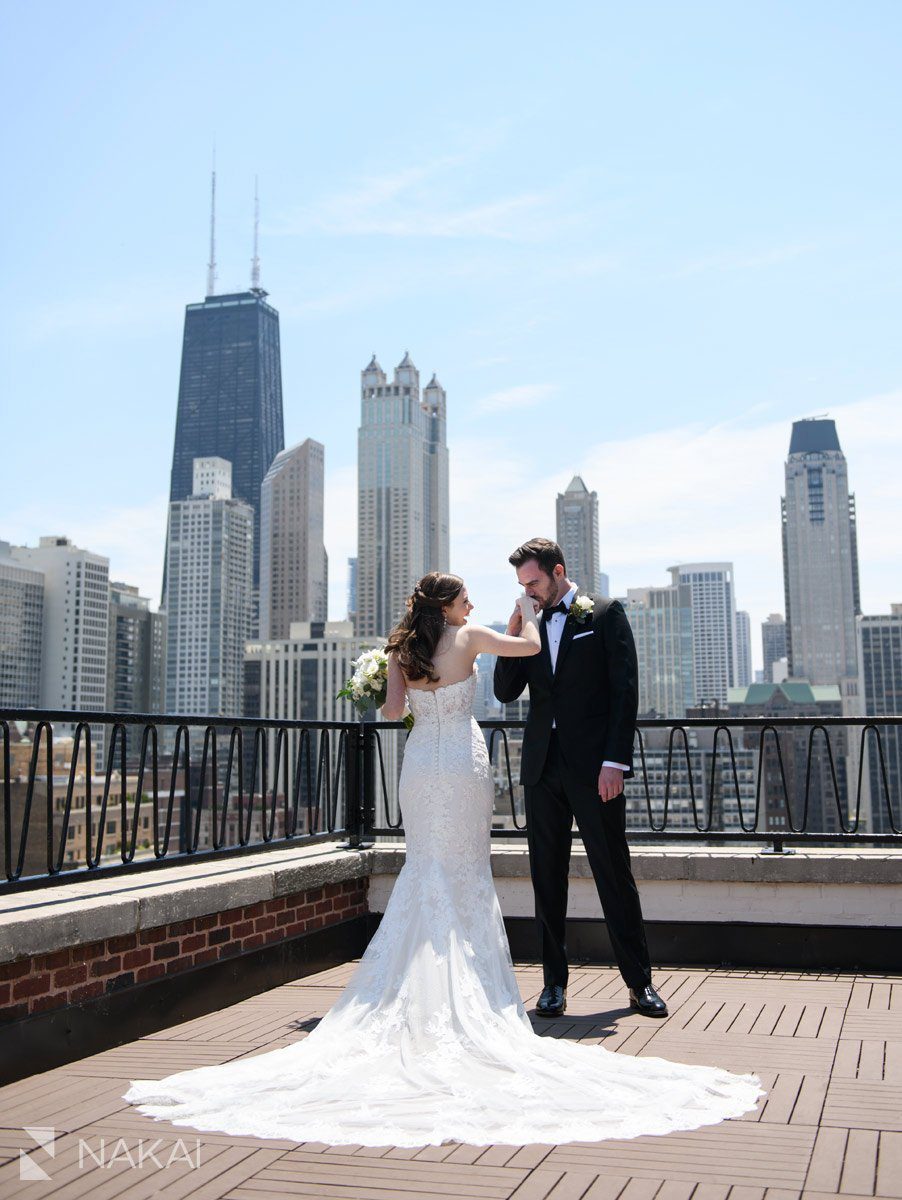 best rooftop ambassador chicago wedding photo bride groom