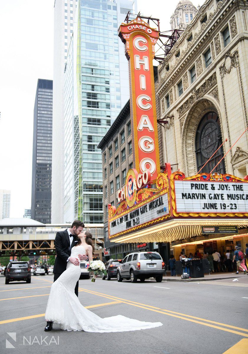 chicago theatre sign wedding picture best location marquee