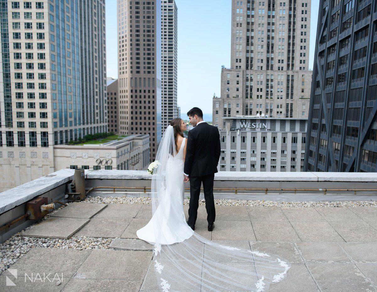  ritz carlton rooftop chicago wedding picture