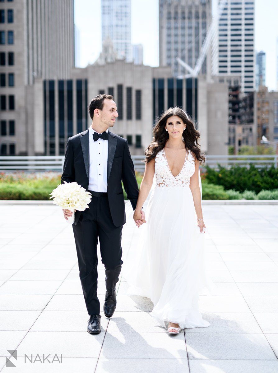loews chicago hotel wedding photo bride groom downtown luxury rooftop