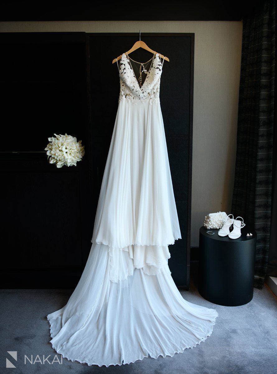 best loews chicago wedding photographer details dress