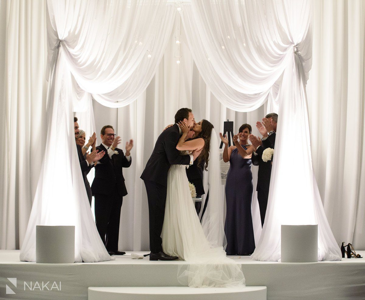 loews chicago wedding photos ceremony jewish