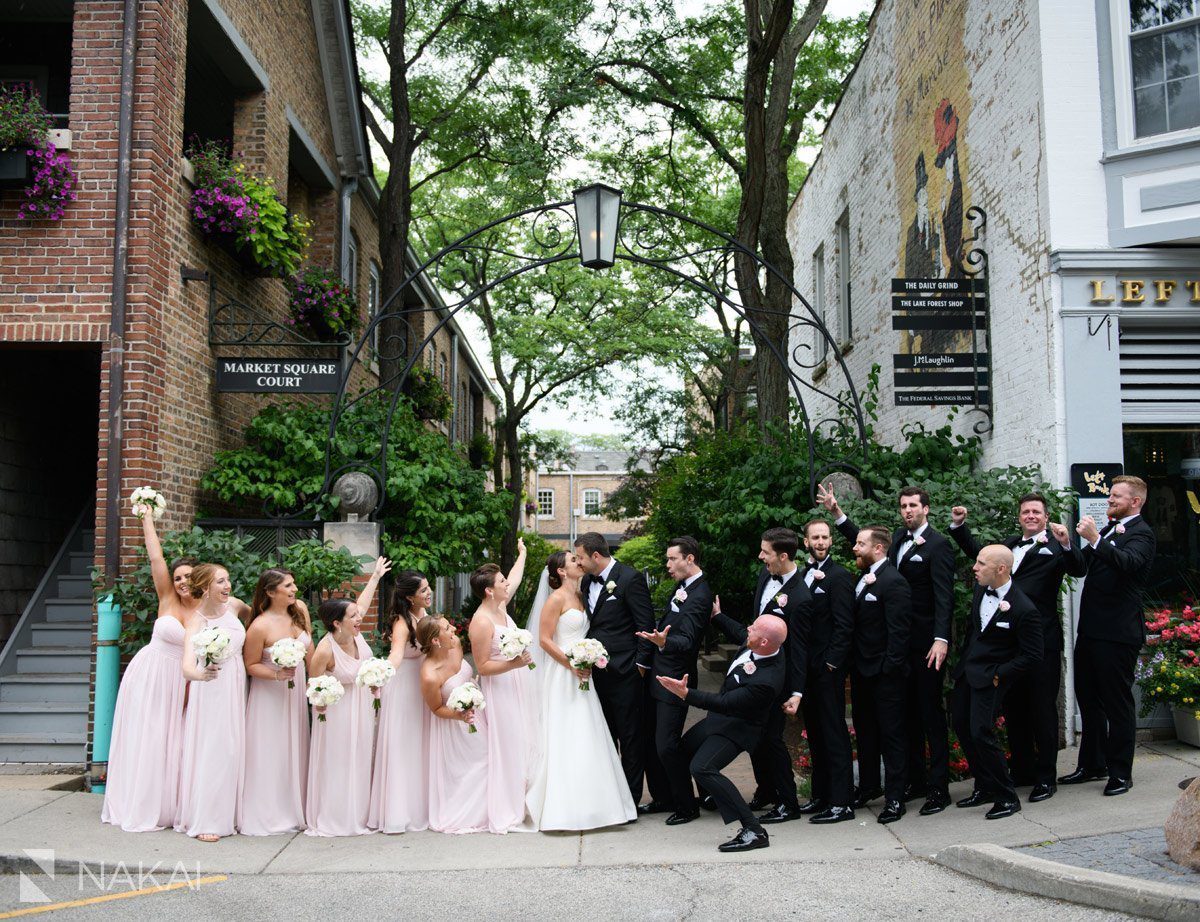 lake forest il wedding photos downtown Market square