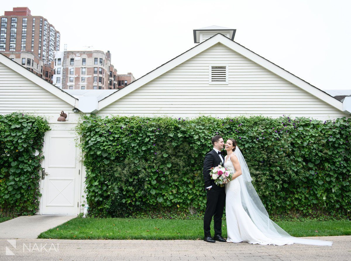 saddle and cycle wedding photos bride groom chicago