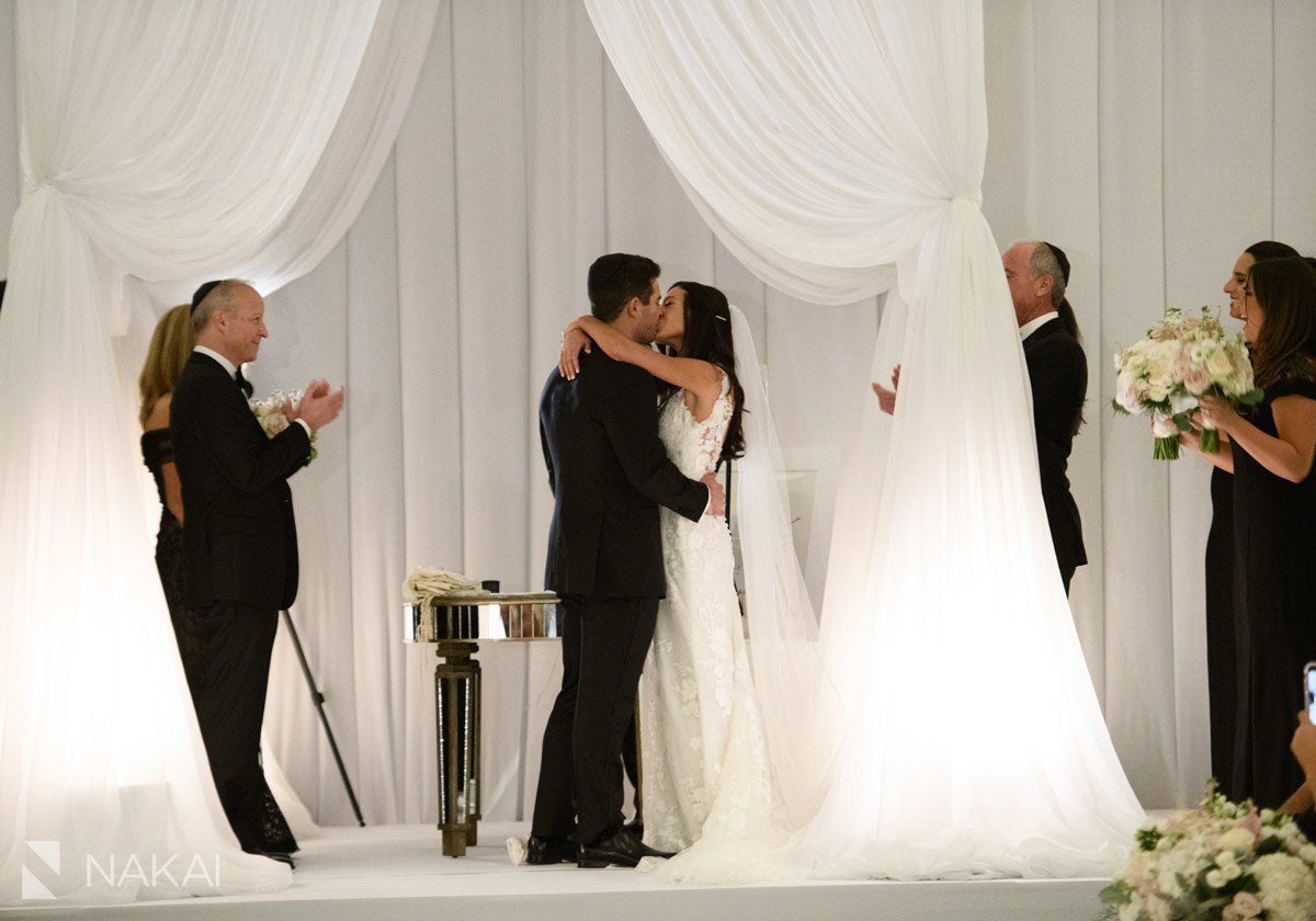 chicago jewish wedding pictures ceremony