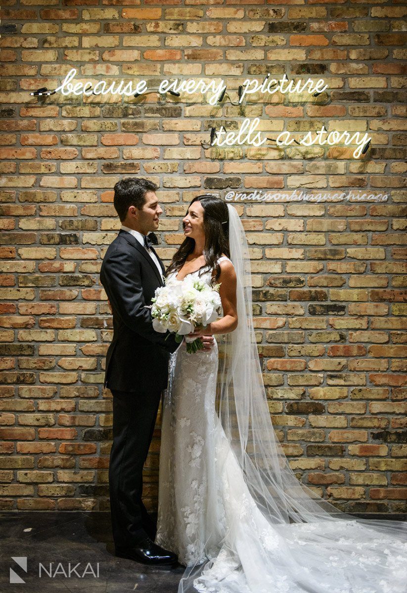 Radisson blu chicago wedding pictures bride groom