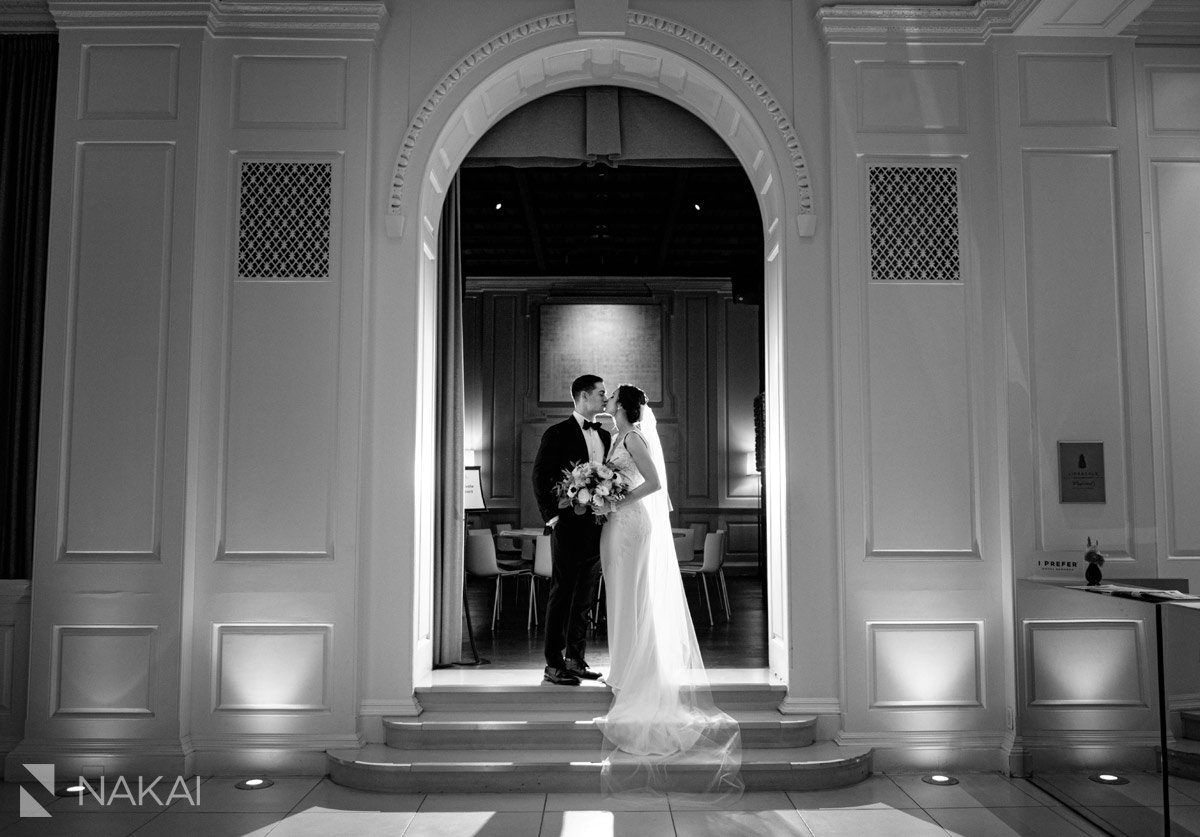 chicago ambassador wedding pictures bride groom lobby