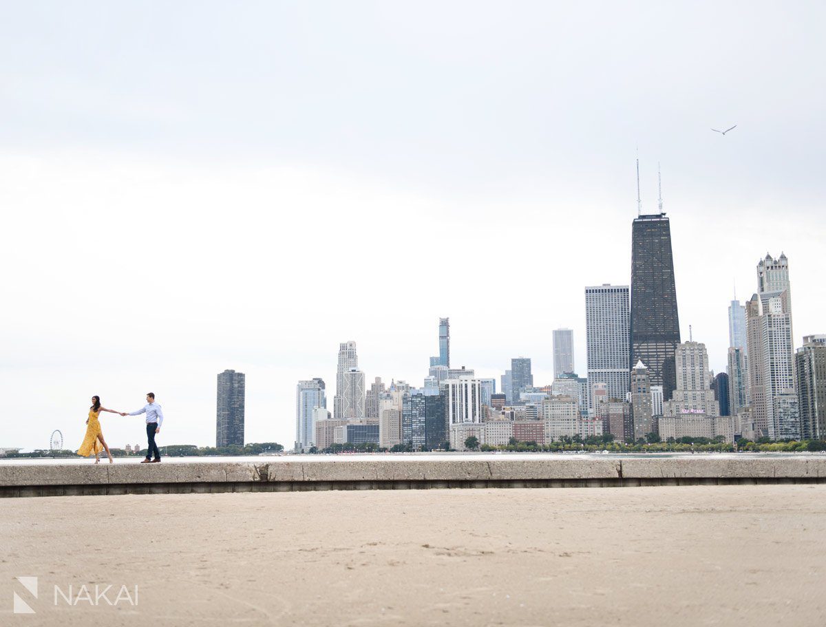 best chicago engagement photos skyline north ave beach