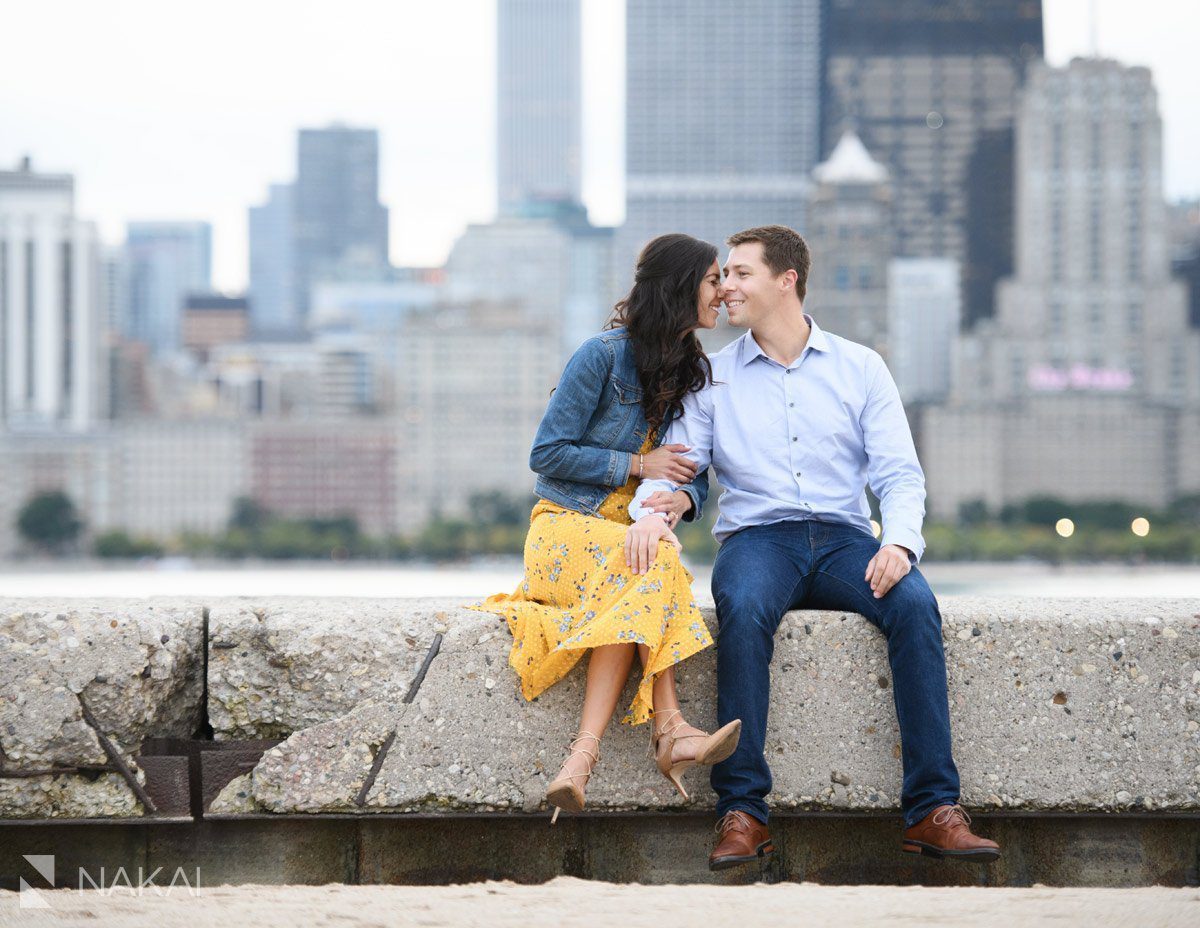 best chicago engagement picture skyline north ave beach