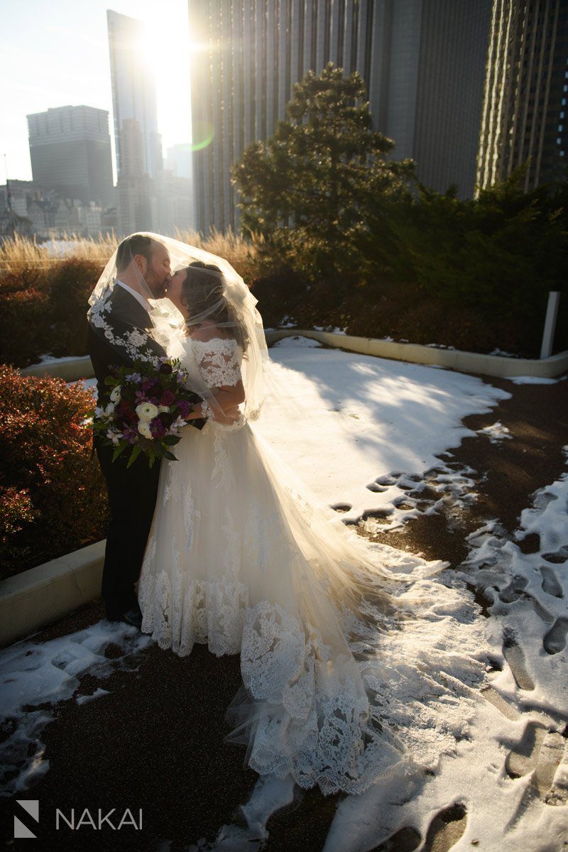 Radisson blu chicago wedding photographer bride groom