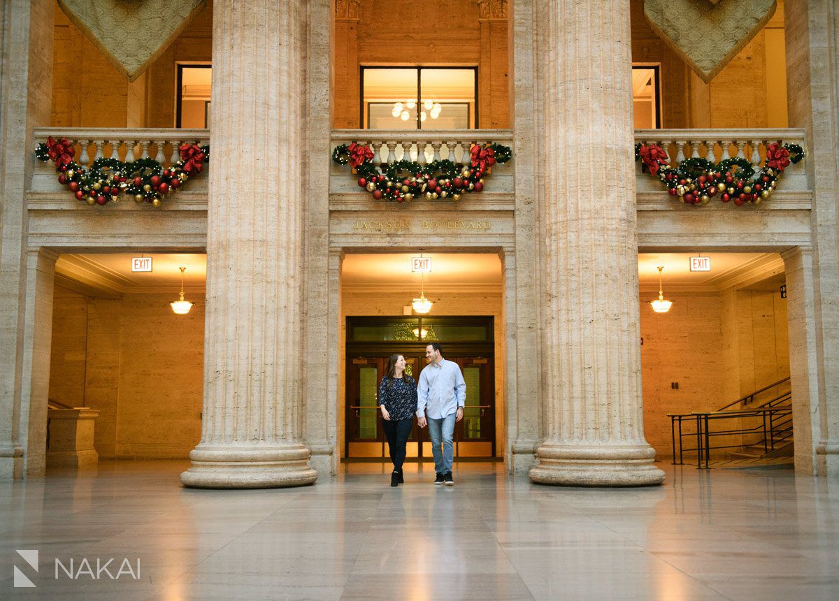 chicago proposal photos engagement union station