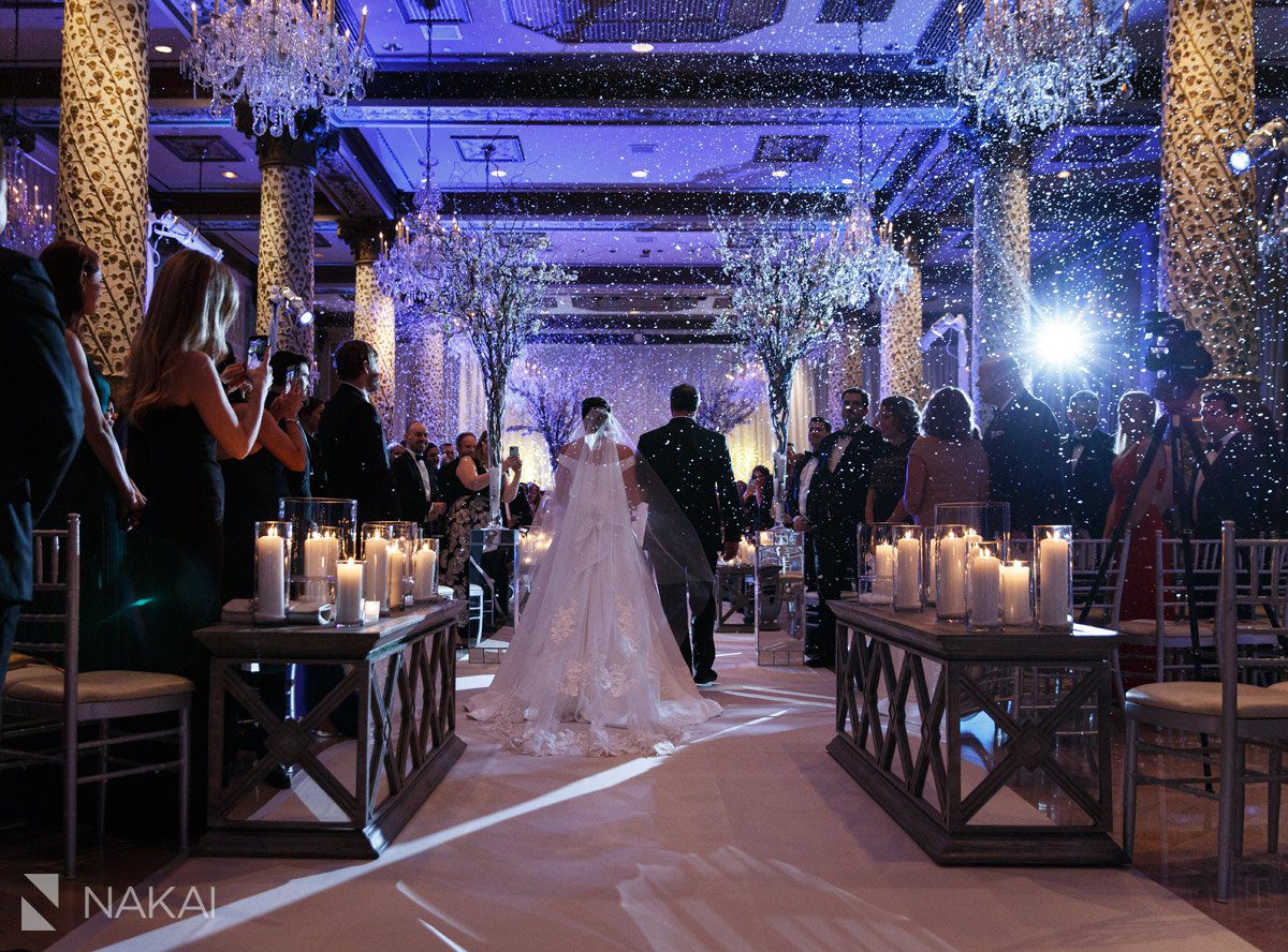 drake chicago winter wedding photos ceremony