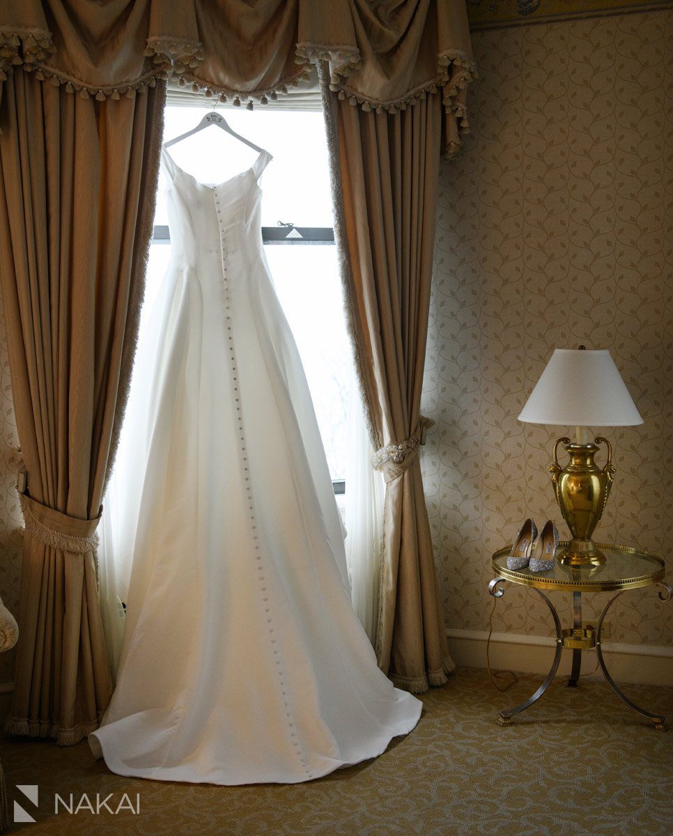 chicago drake hotel wedding photographer dress