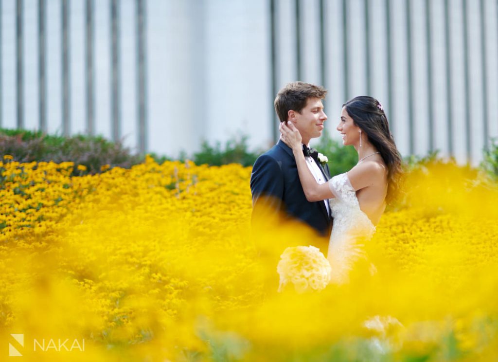 chicago intimate wedding photos outdoor Radisson blu