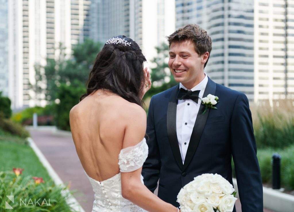 covid wedding photos chicago Radisson blu outdoor rooftop