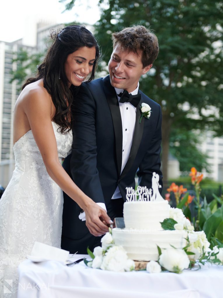  Radisson blu covid wedding photographer chicago outdoor rooftop