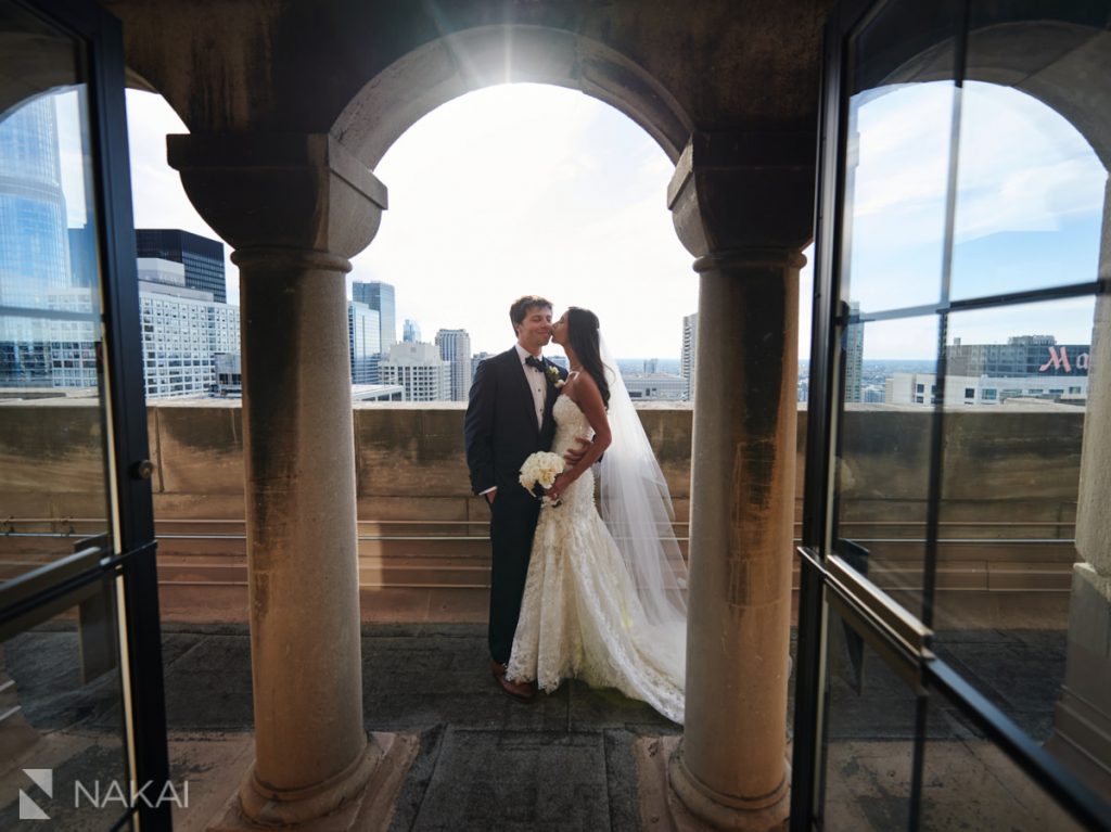 best chicago wedding pictures rooftop 