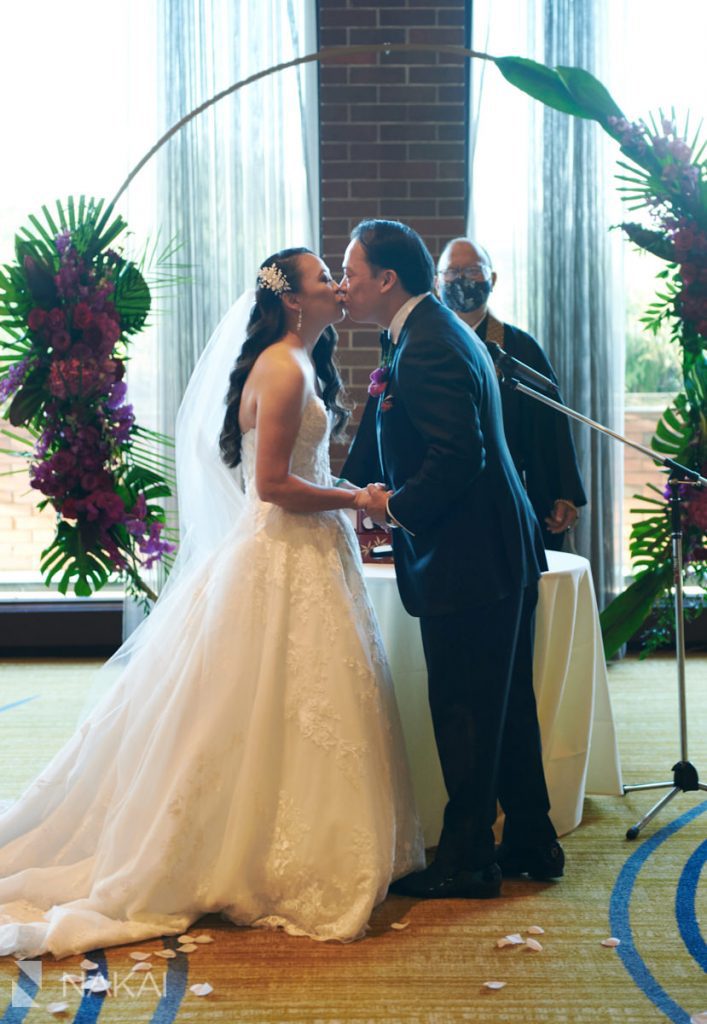 oak brook Hyatt lodge wedding photographer ceremony