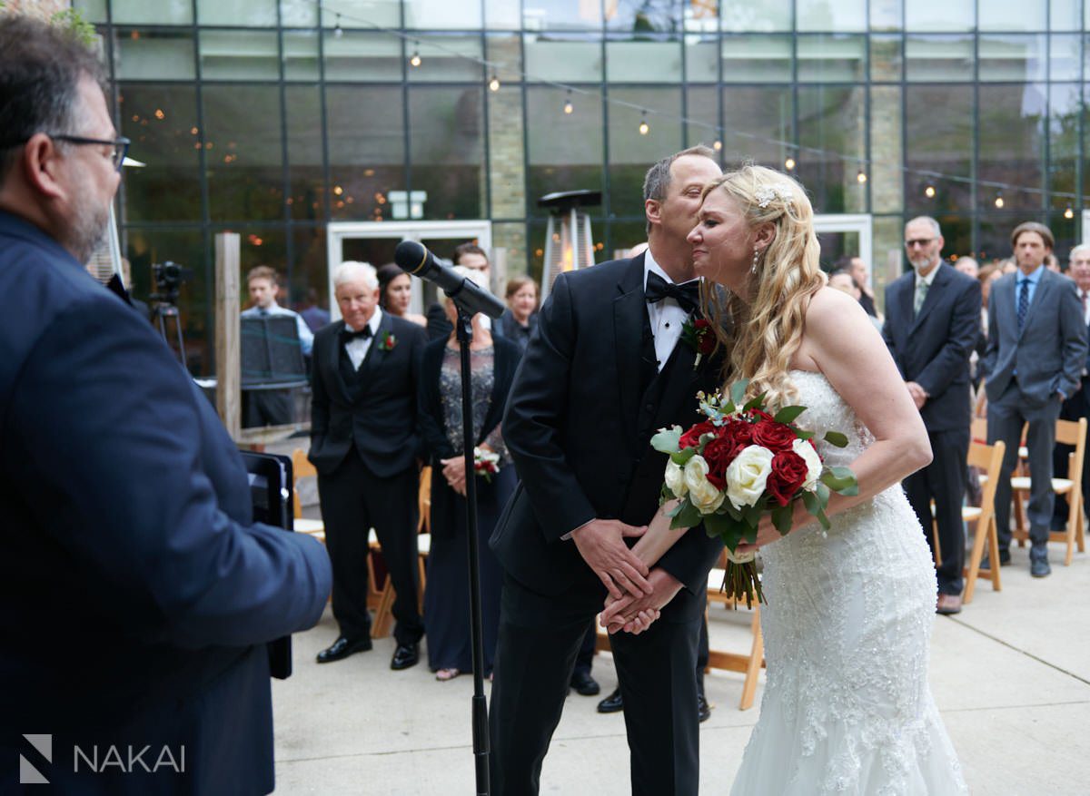 Chicago city winery ceremony wedding pictures bride groom