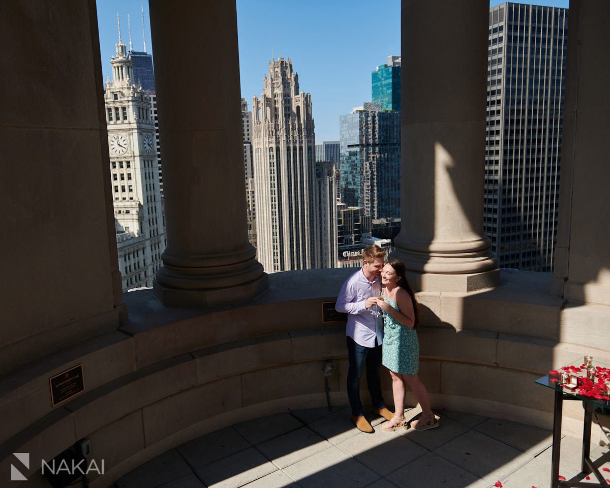 best chicago proposal spots photographer londonhouse