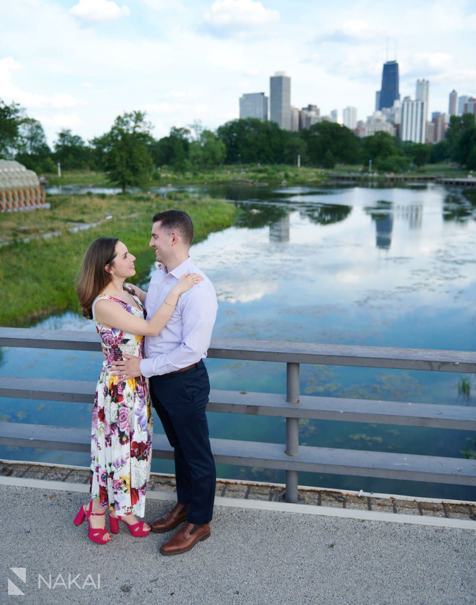 chicago Lincoln Park engagement pictures bridge