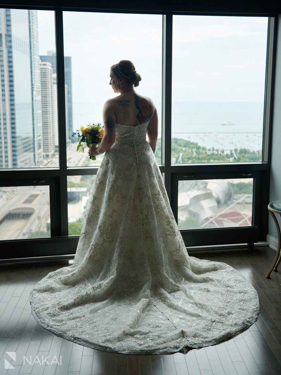 chicago wedding photos bridal portrait