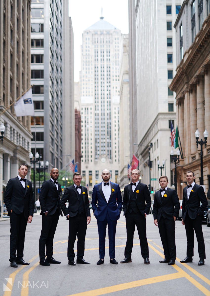 chicago LaSalle St wedding pictures 