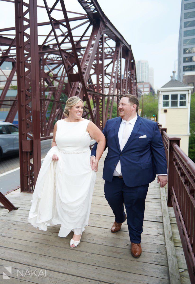 chicago kinzie bridge wedding photos