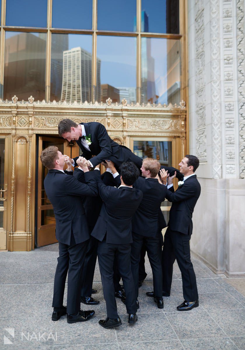 chicago Wrigley building wedding pictures bridal party
