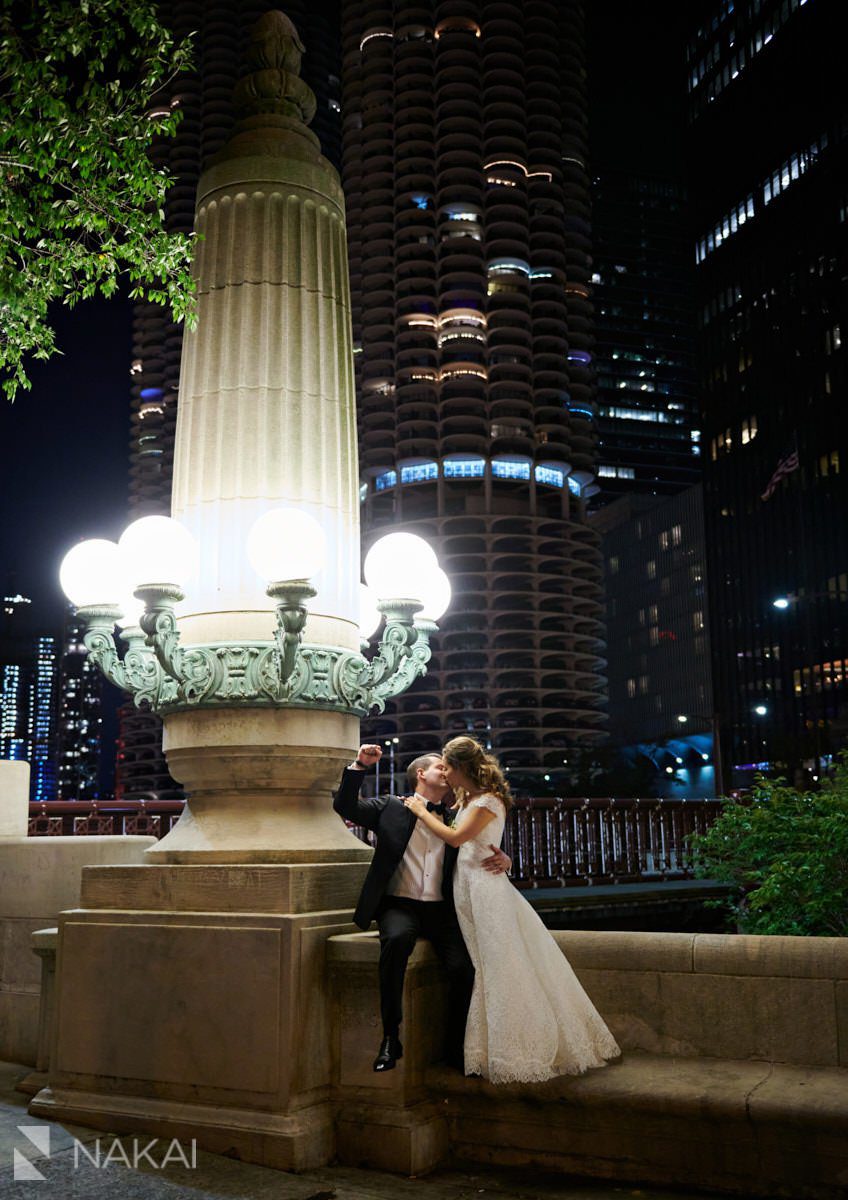 chicago wedding photos at night riverwalk