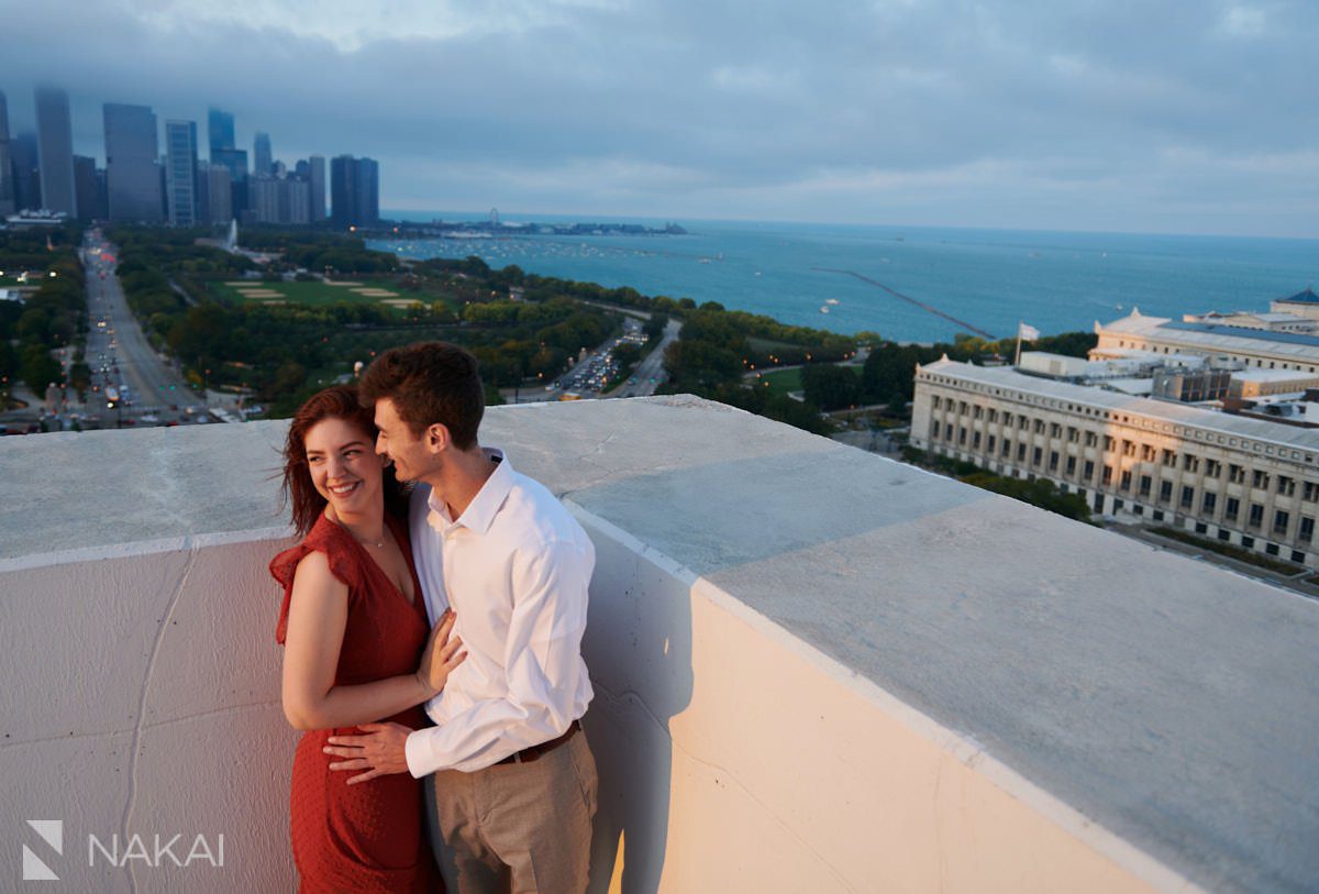 chicago rooftop engagement photos museum campus