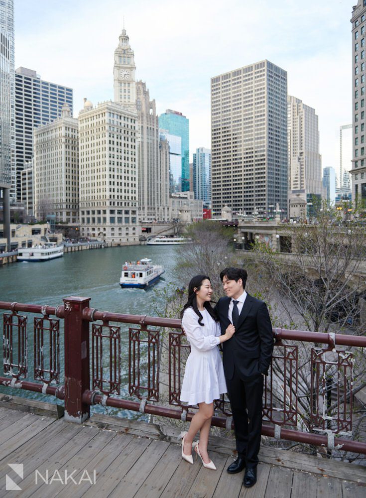 downtown Chicago engagement photographer couple 