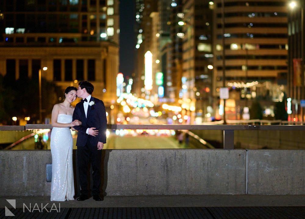 aon center wedding photos chicago mid American club