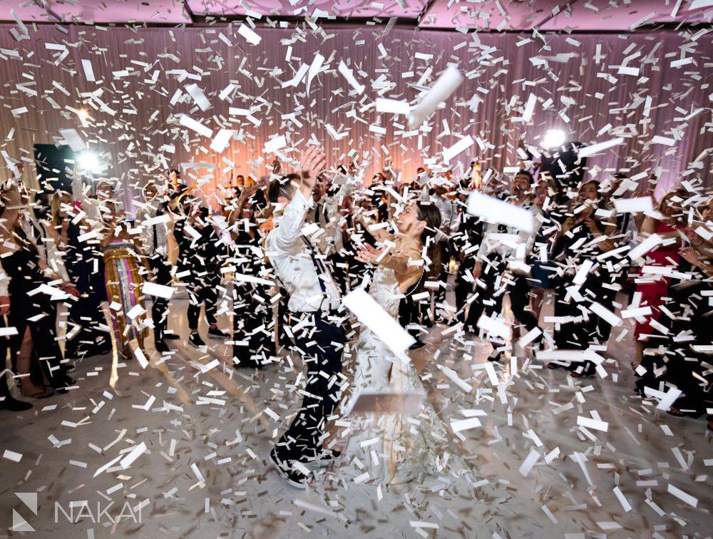 loews chicago wedding photos dancing reception