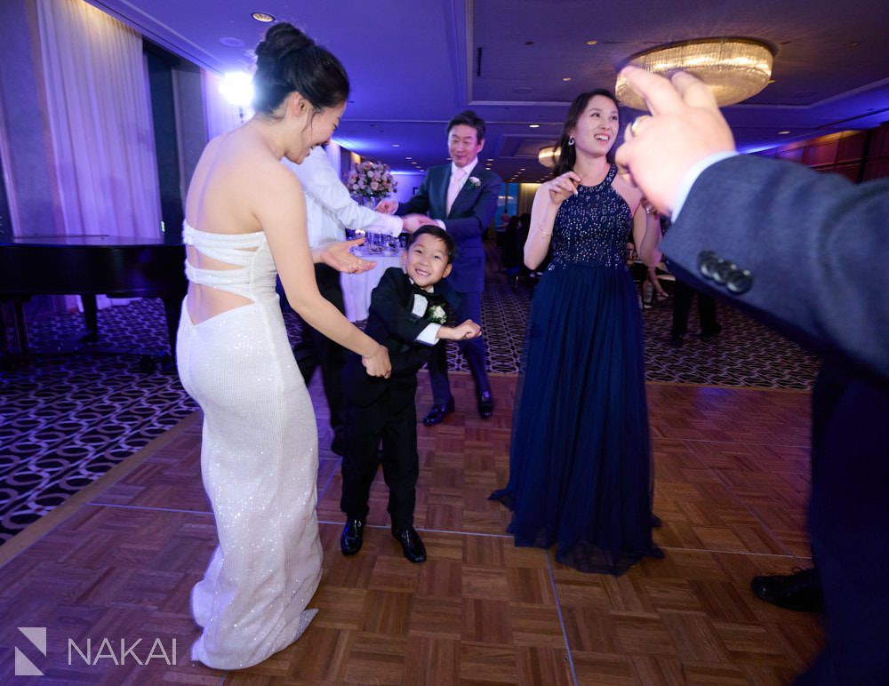chicago Korean wedding photos dancing midamerica club